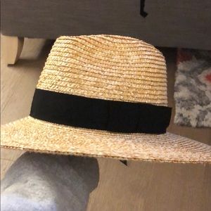 NWT straw hat perfect for a beach vacation